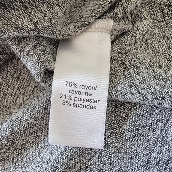 Maurices ladies Medium light weight sweater with key hole collar M - Picture 6 of 6